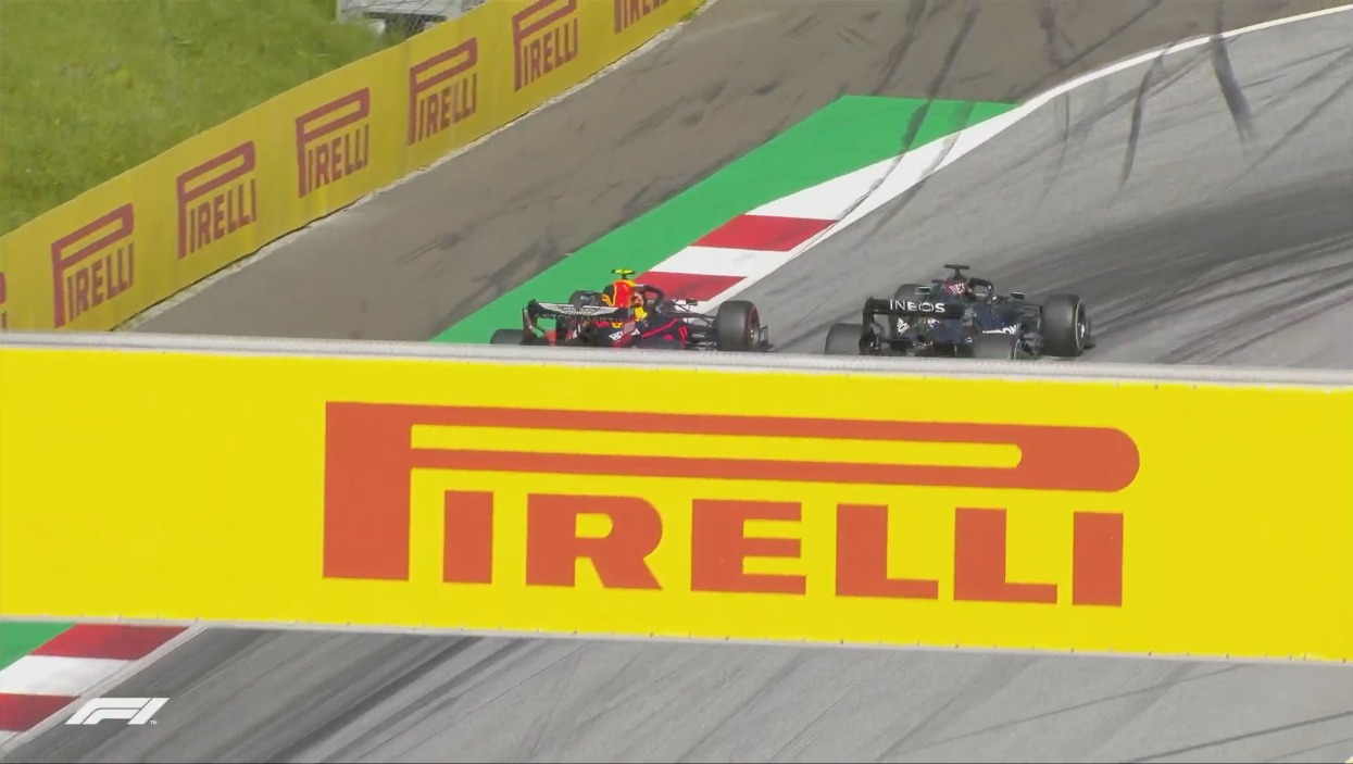 Albon vs Hamilton
